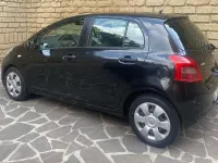 Usata Toyota Yaris 90 CV (66 kW) 2006 Nero Berlina