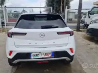 Usata Opel Mokka GS Line 101 CV (74 kW) 2021 Bianco SUV