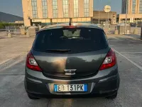 Usata Opel Corsa 85 CV (62 kW) 2010 Nero Utilitaria