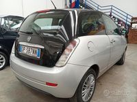 Usata Lancia Ypsilon 60 CV (44 kW) 2008 Argento Utilitaria