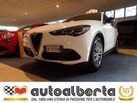 Usata Alfa Romeo Stelvio Super 209 CV (153 kW) 2023 Bianco pastello SUV
