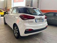 Usata Hyundai i20 73 CV (53 kW) 2019 Bianco Utilitaria