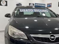 Usata Opel Astra Cosmo 100 CV (73 kW) 2012 Nero Berlina