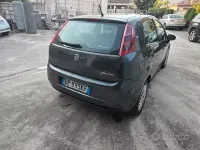 Usata Fiat Grande Punto Dynamic 75 CV (55 kW) 2009 Grigio Utilitaria