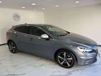 Usata Volvo V40 R-Design 150 CV (110 kW) 2018 Argento Berlina