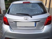Usata Toyota Yaris Active 65 CV (47 kW) 2015 Utilitaria