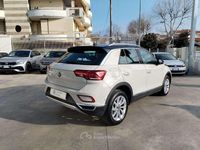 Usata VW T-Roc Style 150 CV (110 kW) 2022 Gray SUV