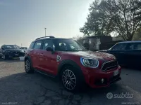 Usata Mini Countryman 136 CV (100 kW) 2019 Rosso SUV