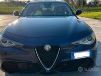 Usata Alfa Romeo Giulia Veloce 210 CV (154 kW) 2017 Blu Berlina