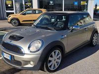 Usata Mini Cooper S 175 CV (128 kW) 2006 Grigio chiaro Utilitaria