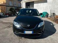 Usata Lancia Ypsilon Gold 69 CV (50 kW) 2018 Nero Utilitaria