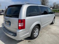 usata Chrysler Grand Voyager 7 Posti Perfetto