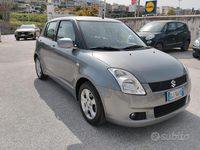 Usata Suzuki Swift GLX 70 CV (51 kW) 2007 Grigio Utilitaria