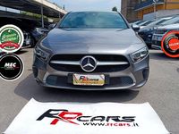 Usata Mercedes A180 Business 116 CV (85 kW) 2019 Gray Berlina