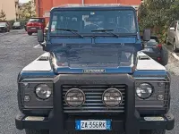 Usata Land Rover Defender 122 CV (89 kW) 2004 Bluazzurro Station wagon