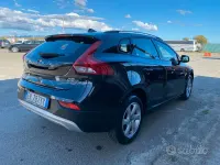 Usata Volvo V40 CC 115 CV (84 kW) 2013 Nero Station wagon