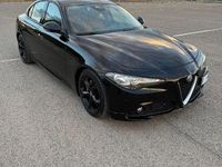 Usata Alfa Romeo Giulia 150 CV (110 kW) 2017 Nero Berlina