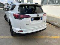 Usata Toyota RAV4 150 CV (110 kW) 2017 SUV