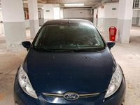 Usata Ford Fiesta Titanium 75 CV (55 kW) 2012 Blu Utilitaria