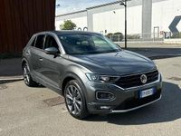 Usata VW T-Roc Advance 150 CV (110 kW) 2017 Grigio SUV