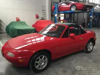 Usata Mazda MX5 90 CV (66 kW) 1997 Rosso Cabrio