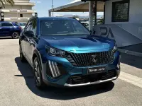 Usata Peugeot 2008 Style 101 CV (74 kW) 2025 Verde SUV