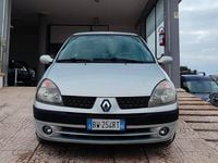Usata Renault Clio II Dynamique 74 CV (54 kW) 2002 Blu Berlina