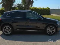 Usata Mercedes GLA200 AMG Line Premium 150 CV (110 kW) 2022 Nero SUV