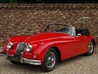 Usata Jaguar XK 193 CV (141 kW) 1960 Rosso Cabrio