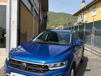 Usata VW T-Roc Life 110 CV (80 kW) 2022 Blu ravenna metallizzato SUV