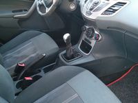 Usata Ford Fiesta 75 CV (55 kW) 2010 Rosso Utilitaria