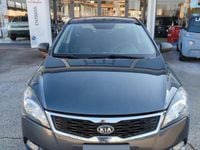 Usata Kia Ceed Platinum 90 CV (66 kW) 2010 Grigio Utilitaria