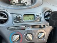 Usata Toyota Yaris 130 CV (95 kW) 2001 Utilitaria