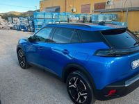 Usata Peugeot 2008 Allure 100 CV (73 kW) 2024 Blu SUV
