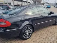 Usata Mercedes 220 136 CV (100 kW) 2006 Nero Coupé