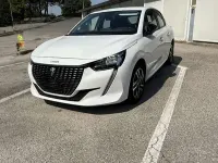 Usata Peugeot 208 Active 101 CV (74 kW) 2023 Bianco Utilitaria