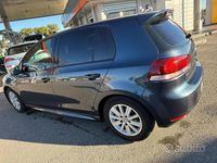 Usata VW Golf VI Comfortline 105 CV (77 kW) 2011 Blu Utilitaria