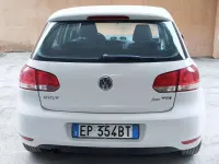 Używany VW Golf VII United 105 KM (77 kW) 2012 Biały Sedan/Limuzyna