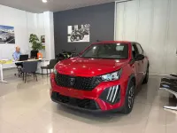 Usata Peugeot 2008 Allure 101 CV (74 kW) 2024 Rosso elixir SUV