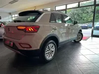 Usata VW T-Roc Life 116 CV (85 kW) 2023 Beige SUV