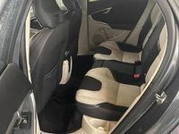 Usata Volvo V40 115 CV (84 kW) 2013 Grigio Berlina