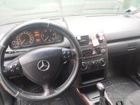 Usata Mercedes A180 109 CV (80 kW) 2005 Grigio Berlina