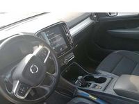 Usata Volvo XC40 Momentum 150 CV (110 kW) 2019 Bianco SUV