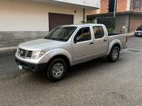 Usata Nissan Navara 190 CV (139 kW) 2007 Grigio Pick-up