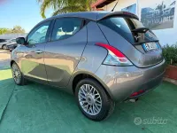 Usata Lancia Ypsilon Gold 69 CV (50 kW) 2012 Grigio Utilitaria