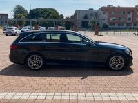 Usata Mercedes C220 AMG line 170 CV (125 kW) 2018 Nero Station wagon