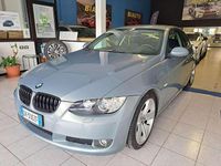Usata BMW 320 Sport Line 177 CV (130 kW) 2007 Grigio Coupé