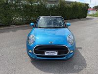 Usata Mini Cooper Cabriolet 116 CV (85 kW) 2017 Blu Cabrio