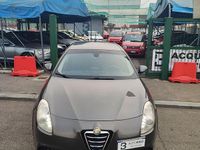 Usata Alfa Romeo Giulietta Distinctive 120 CV (88 kW) 2011 Grigio Berlina
