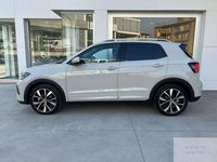 Usado VW T-Cross R-line 116 CV (85 kW) 2024 Gris SUV